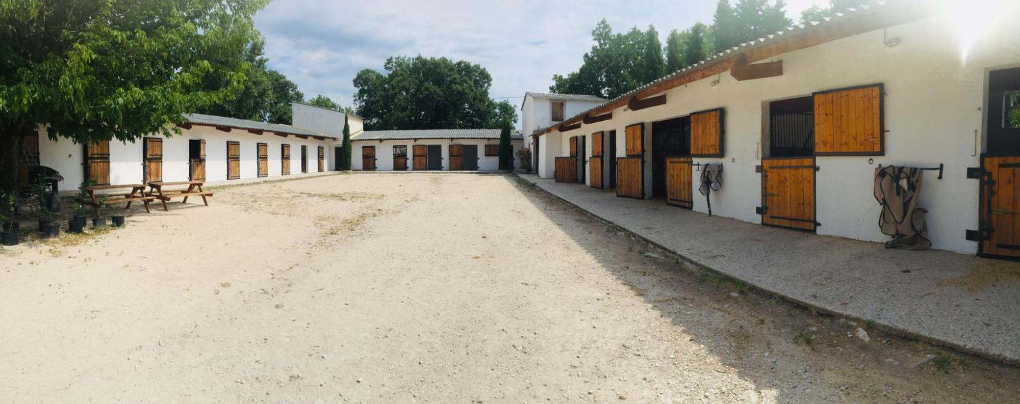Appartement A La Campagne LʼIsle-sur-la-Sorgue Eksteriør billede